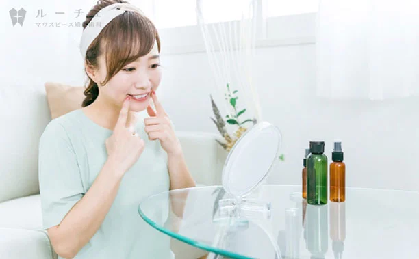 歯の黄ばみの原因