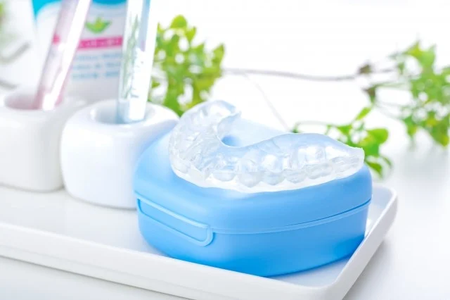 矯正治療完了後のホワイトニングの方法
